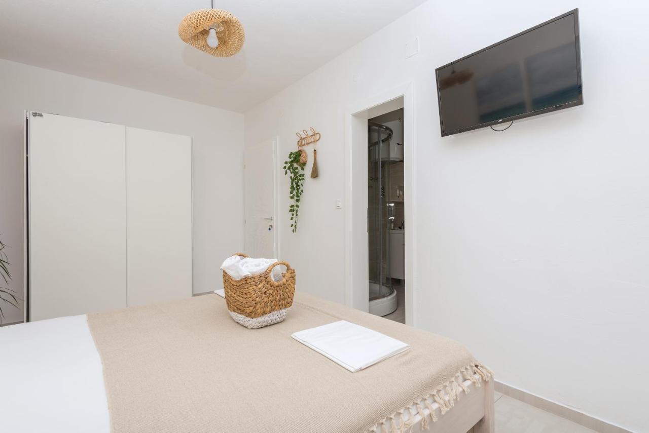 Apartmani Vukusic Promajna Εξωτερικό φωτογραφία
