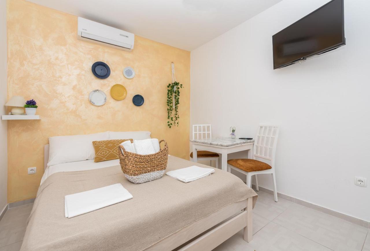 Apartmani Vukusic Promajna Εξωτερικό φωτογραφία