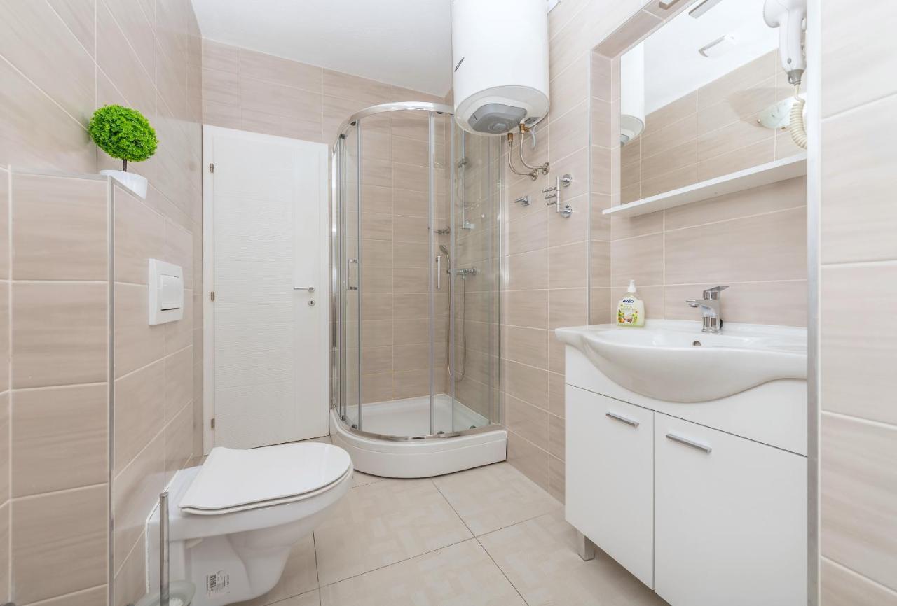 Apartmani Vukusic Promajna Εξωτερικό φωτογραφία