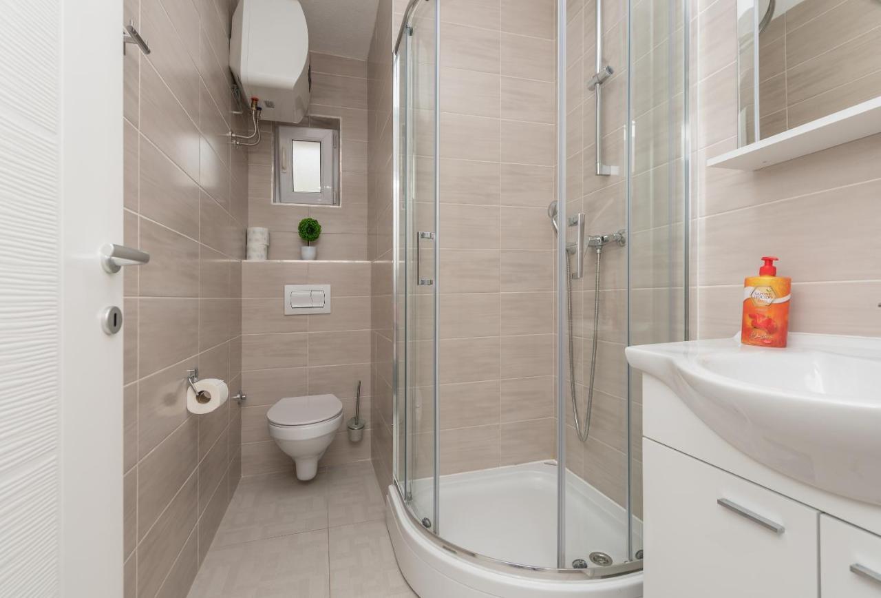 Apartmani Vukusic Promajna Εξωτερικό φωτογραφία