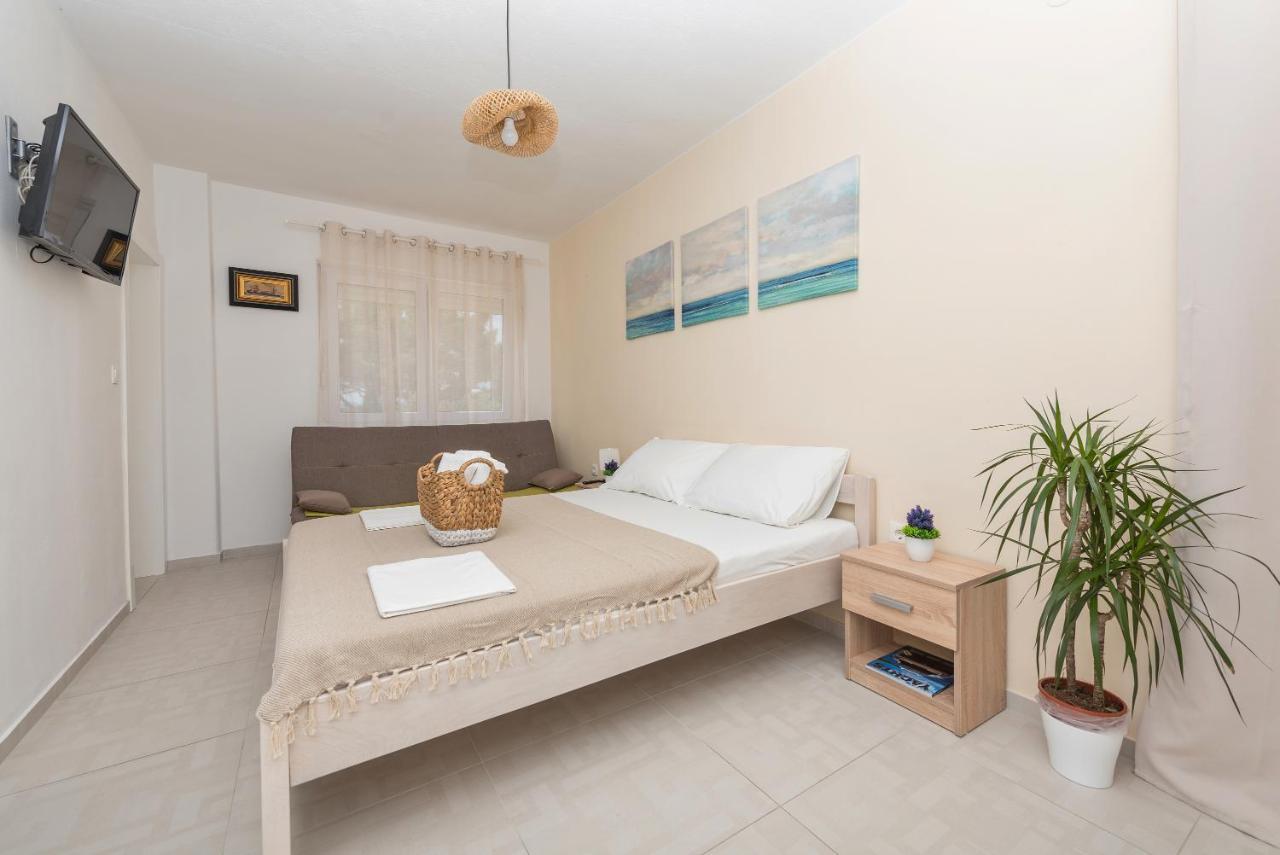 Apartmani Vukusic Promajna Εξωτερικό φωτογραφία