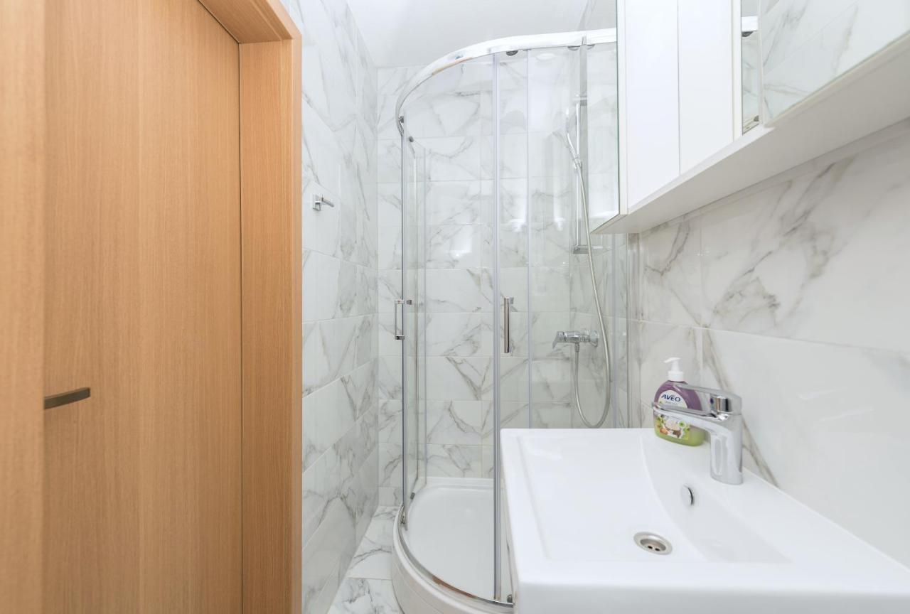 Apartmani Vukusic Promajna Εξωτερικό φωτογραφία