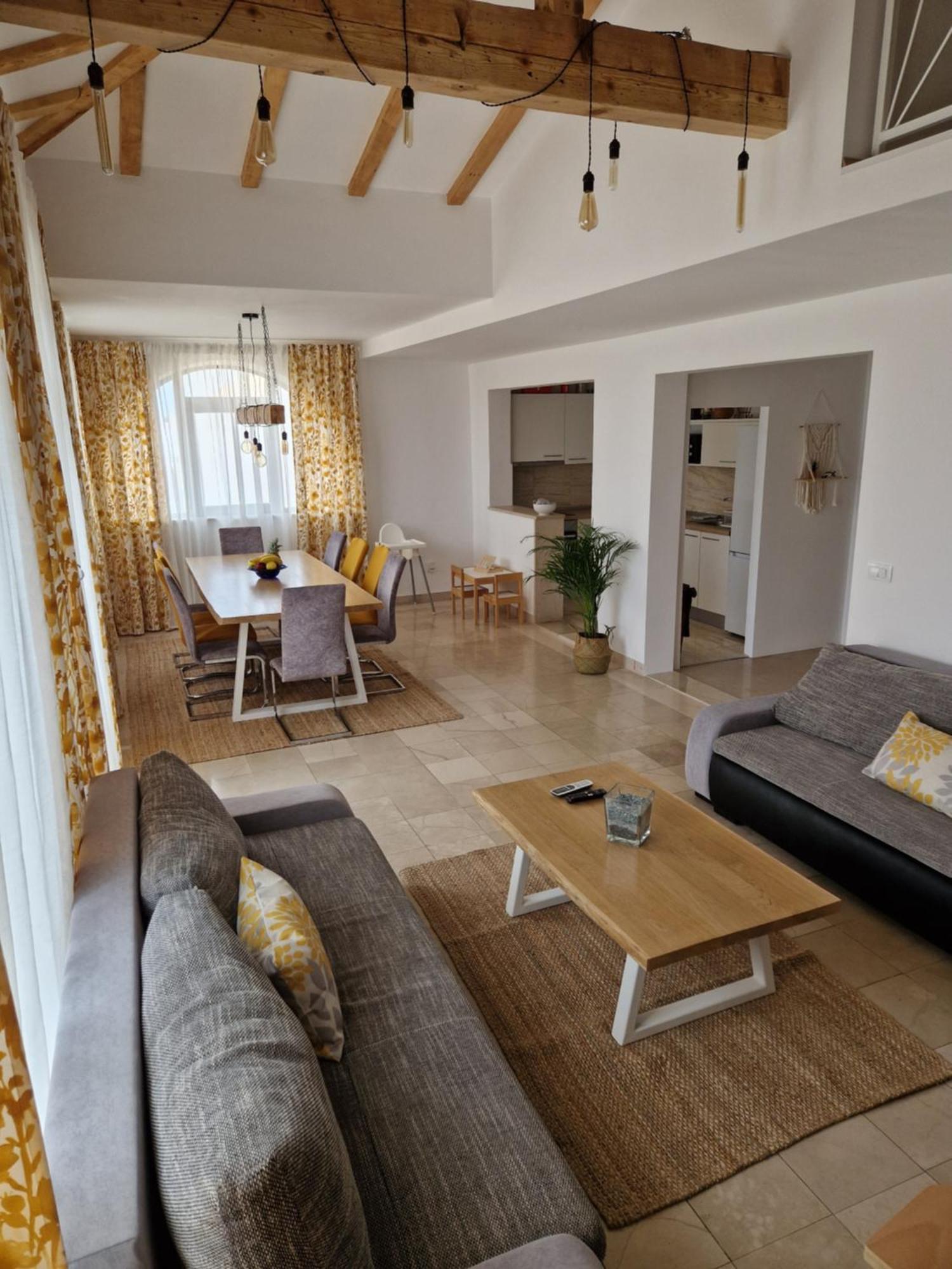 Apartmani Vukusic Promajna Εξωτερικό φωτογραφία